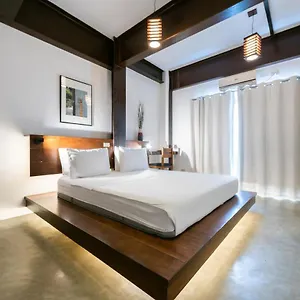 Element Boutique 3* Makati City