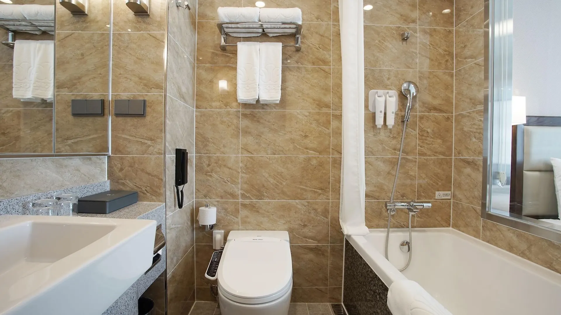 Stanford Hotel Пусан
