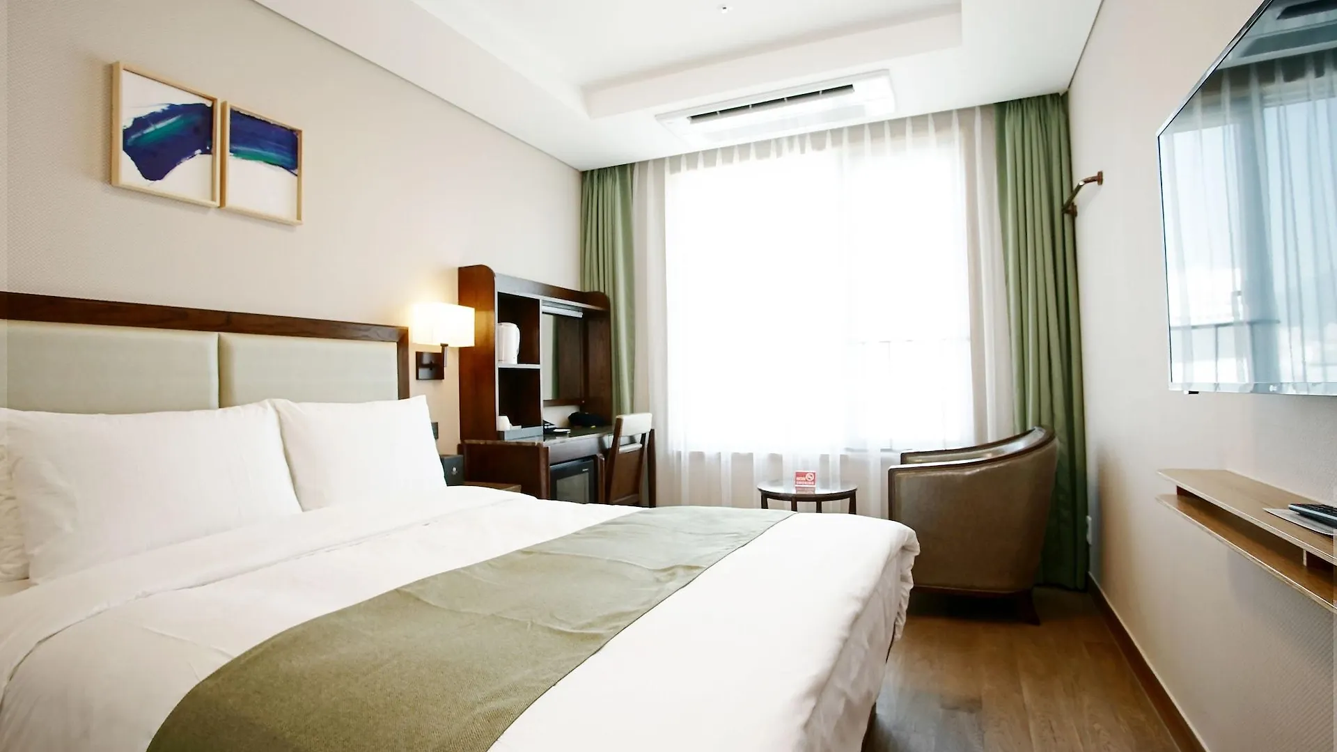 Stanford Hotel Пусан 3*,  Южная Корея