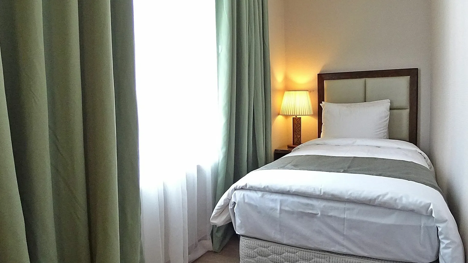 Stanford Hotel Пусан 3*,  Южная Корея